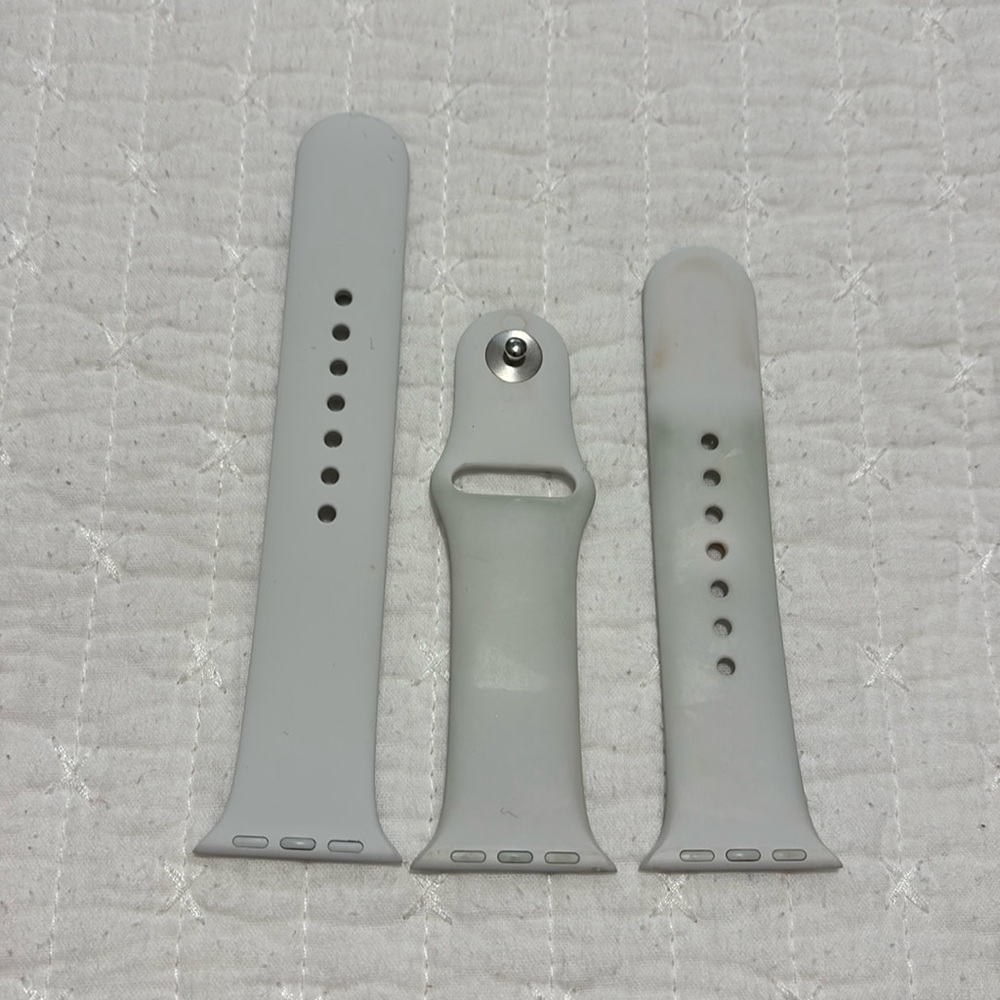 5/$15! Apple Watch 38mm white band